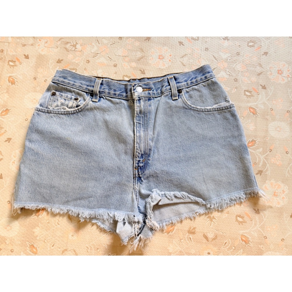 Vintage Levis 550 Cut Off Denim Shorts Light Wash High Waisted Frayed Hem L